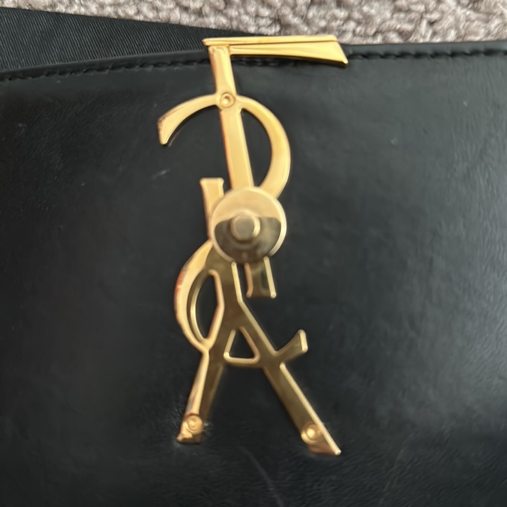 AUTHENTIC YSL VICKY LEATHER CROSSBODY BAG - Picture 16 of 16